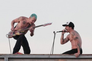 Red Hot Chili Peppers Free Concert Muscle Beach 30th July 2011 LA